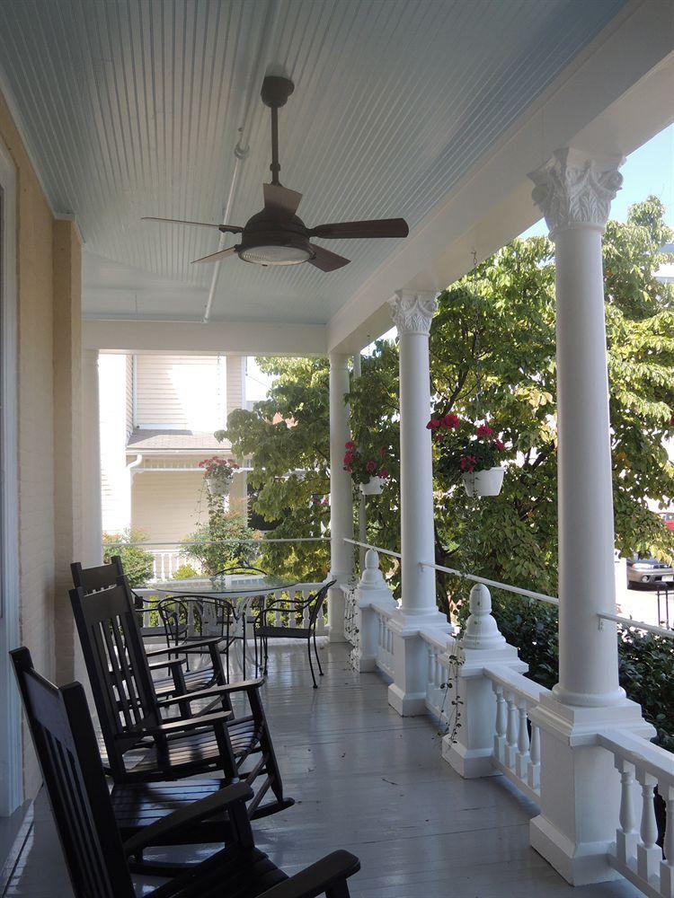 200 South Street Inn Charlottesville Exteriör bild