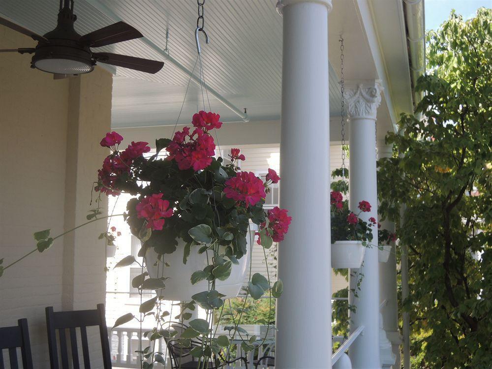 200 South Street Inn Charlottesville Exteriör bild