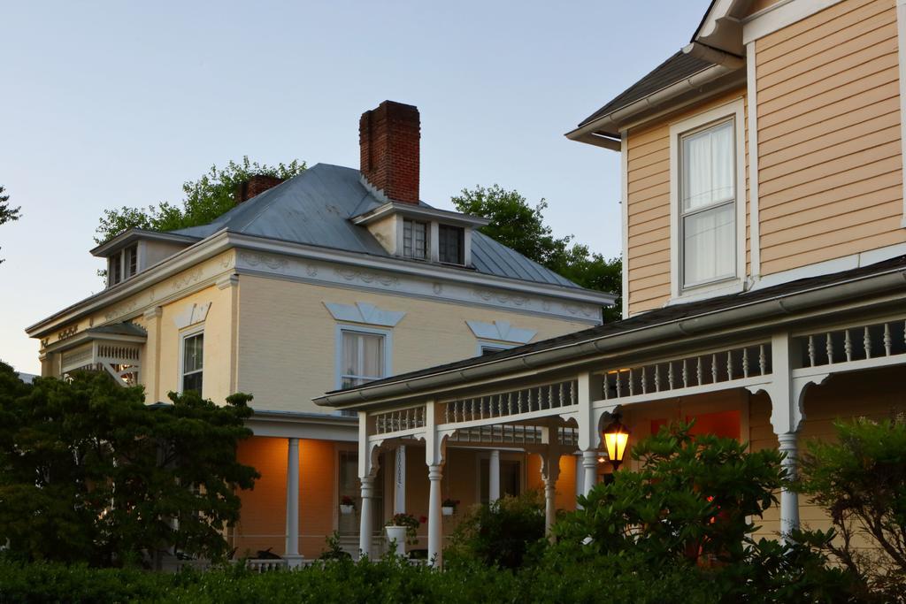 200 South Street Inn Charlottesville Exteriör bild