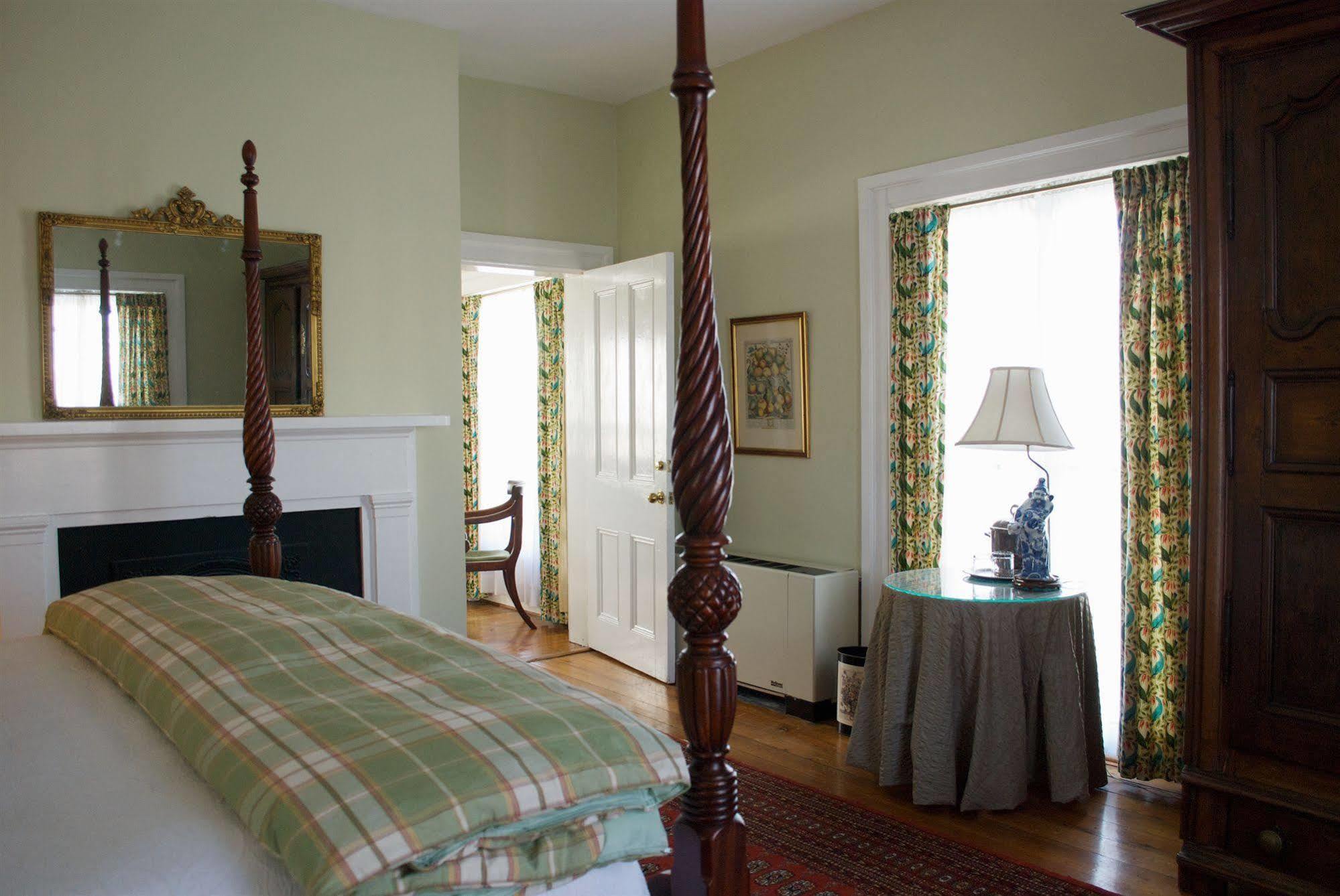 200 South Street Inn Charlottesville Exteriör bild